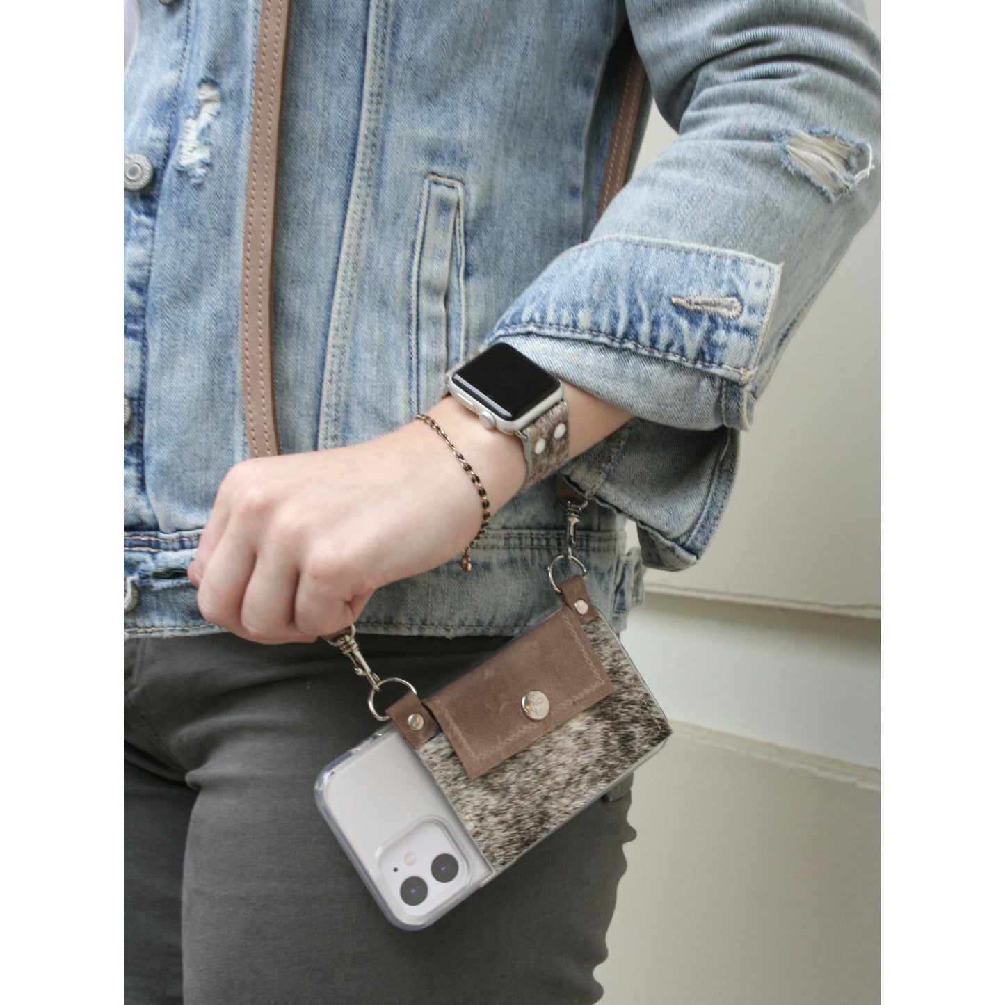 Eva Phone Wallet In Mocha Leather | Brindle (Pre Made)