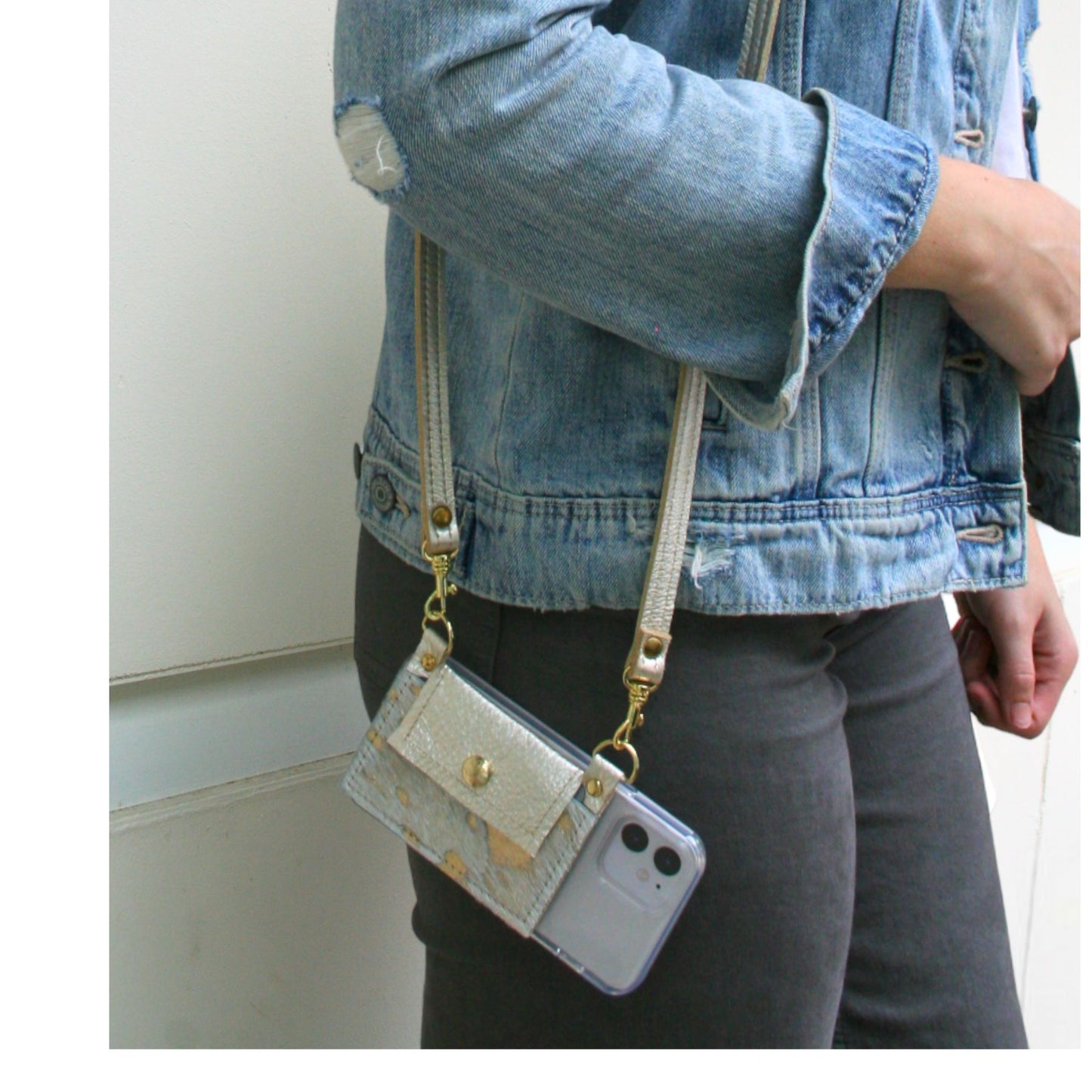Eva Phone Wallet In Platinum Leather | Gold (Pre Made)